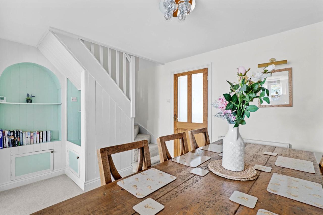 Wheelbarrow Cottage Bengeworth Exterior foto